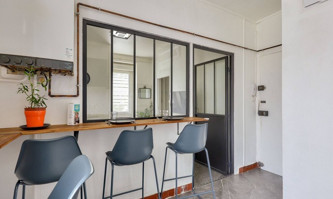 Mairie de Chantenay Apartment | Flat for 4 - Nantes - 950m from the Loire