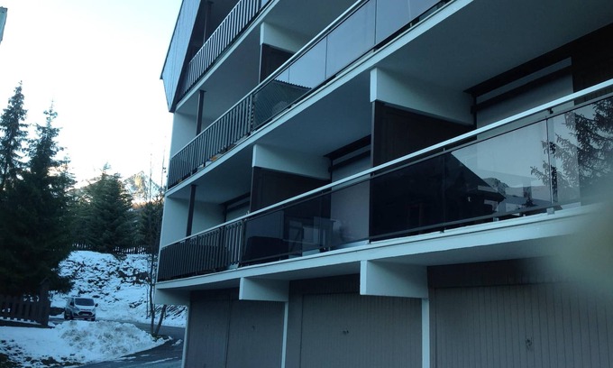 Saint-Etienne-de-Tinee Apartment | Flat full South, face mountain, 5mn with feet of the center d. Auron .