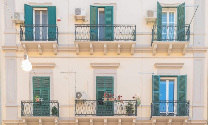 Taranto Apartment | Flat in Taranto with private parking