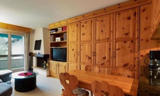 Soerenberg Apartment | Flat with Swiss stone pine and mountain view