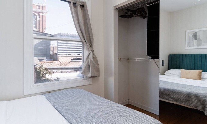 Bucktown Apartment | Flexhome Bucktown 2BR C1