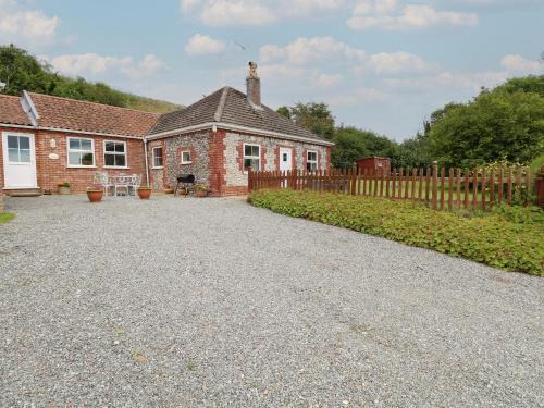 Great Yarmouth House | Flint Cottage
