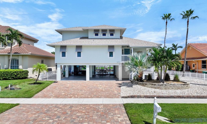Marco Island House | Florida-style home w/pool, kayak, bikes, & ping pong