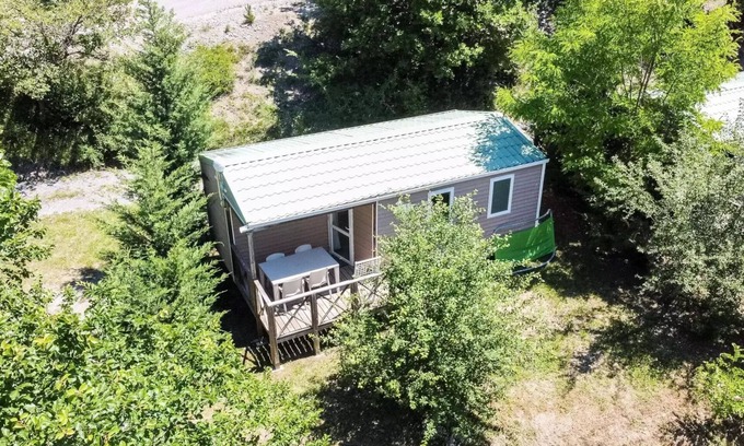 Clamensane House | Flower Camping Le Clot du Jay * - Mobile home Comfort 29m2 2 bedrooms + terrace 4 people