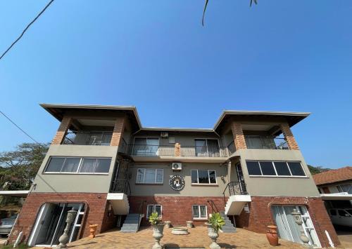 Bluff House | FlowithLin Guesthouse