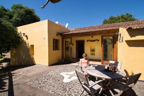 Moya House | Fontanales Pelibuey by Villas Rivero