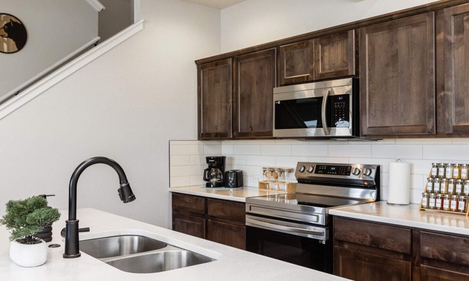 Loveland House | Foothills Freedom | Horsetooth & Estes Park