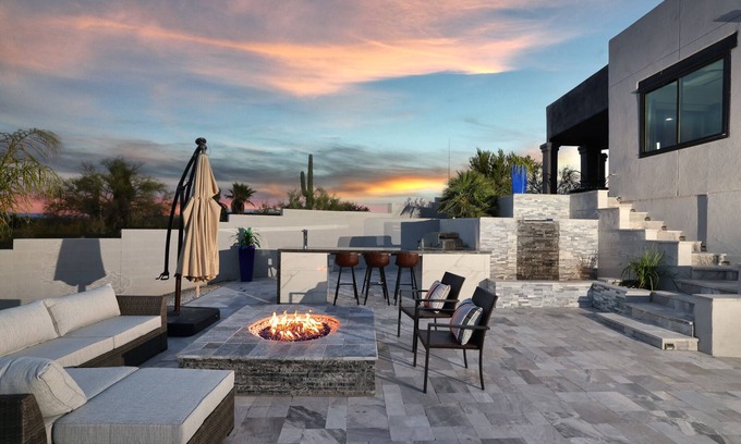 Tucson House | Foothills Home w Resort like yard and Mountain views! Outdoor Kitchen