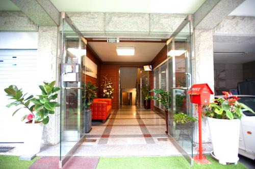 Sinsa-dong House | Forêt Guest House Gangnam