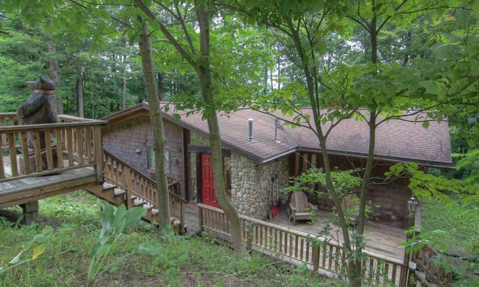 Ellicottville Ski Chalet | For Holimont Members only home available