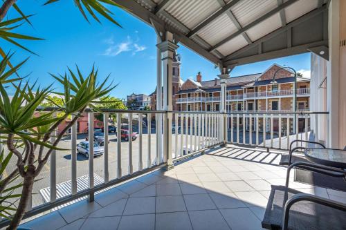 Albany Apartment | Foreshore Apartment 104