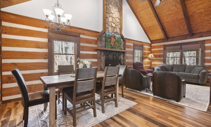 Big Canoe Cabin | Forest Footprints in Big Canoe