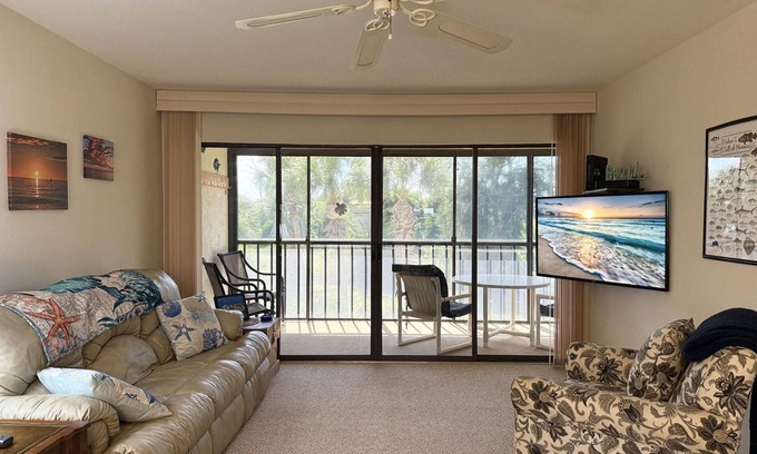 Grove City Apartment | Forest Park – 2BR with Pool, Tennis & Clubhouse