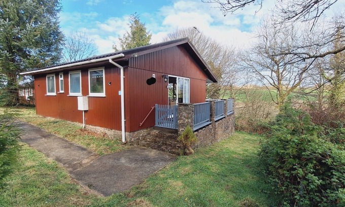 Hartland Cabin | Forest Retreat, Sleeps 4, 2 Bed,Parking