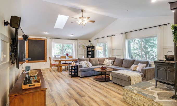 Sonora House | Forest-View Retreat: Grill & Fireplace in Sonora
