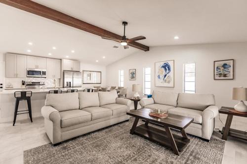 San Carlos Park House | Fort Myers Pool Home - Minutes to RSW and FGCU