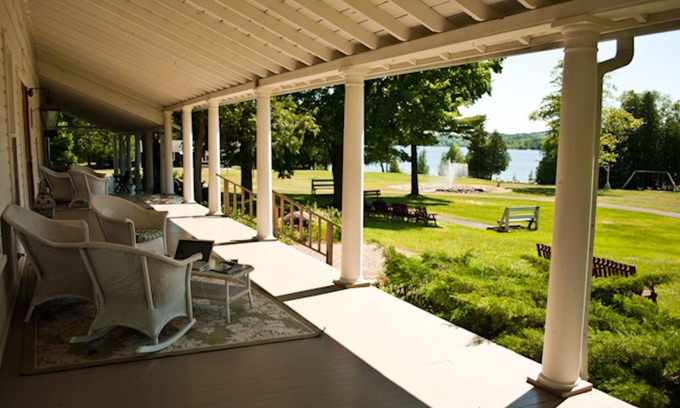 Lake Leelanau Resort | Fountain Point - Hotel Room 8