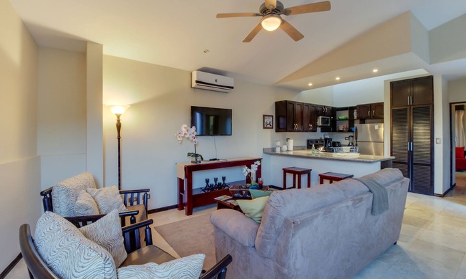 El Ocotal Apartment | Four condos together with pool access - near town