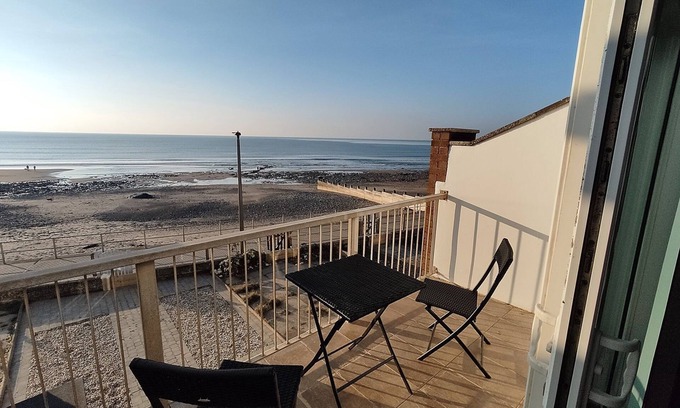 Tywyn Apartment | Four Degrees West Beach House