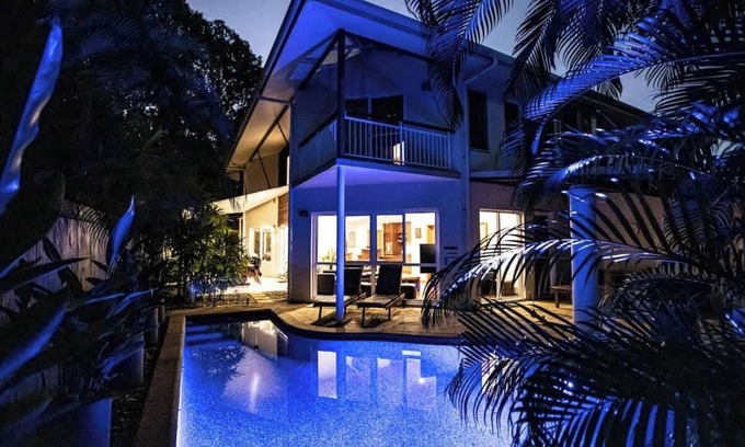 Port Douglas House | Four Mile Beach Retreat - Port Douglas Villa