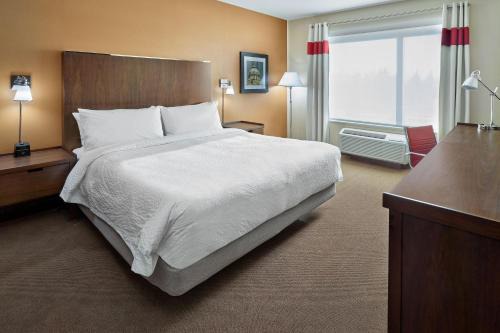 West Edmonton Hotel | Four Points by Sheraton Edmonton West