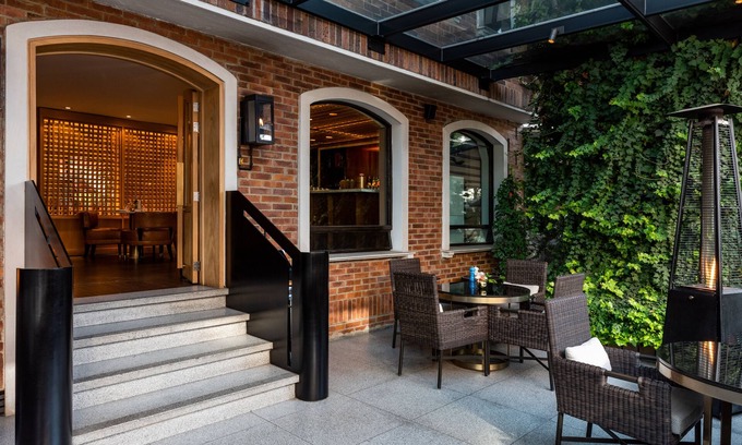 Zona Rosa Hotel | Four Seasons Hotel Bogota