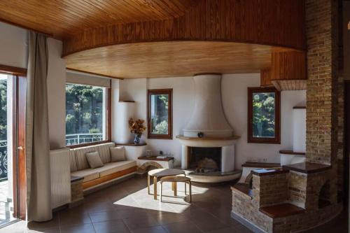 Paralia Porovitsis House | Four seasons relaxing Villa