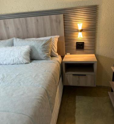 Dwarsloop House | Fourteen38 Mews Guesthouse