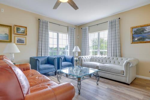 San Marcos House | Fox Ridge Farmhouse - Hill Country Getaway!