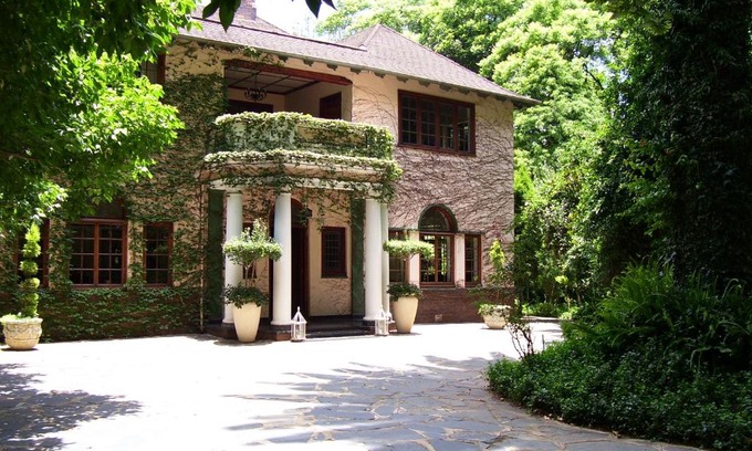Houghton Estate Bed & Breakfast | Foxwood House Boutique Hotel