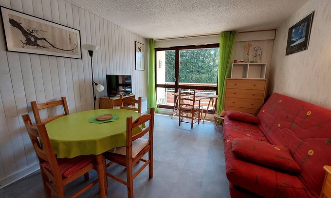 Autrans-Meaudre-en-Vercors Apartment | Autrans - Cozy Apartment for 6 with Balcony, Near Village & Ski Areas
