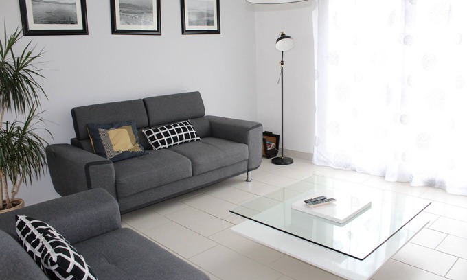 Chateauneuf-d'Ille-et-Vilaine House | Large house near Saint-Malo and the Rance River