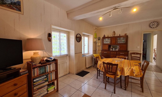 Pouligny-Saint-Pierre Cottage | Gite Communauté de communes Brenne - Val de Creuse-Pouligny-Saint-Pierre, 2 bedrooms, 4 persons