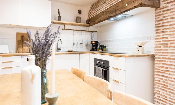 Saint-Jean-Saint-Maurice-sur-Loire Apartment | Hébergement à la campagne - village en bord de lac