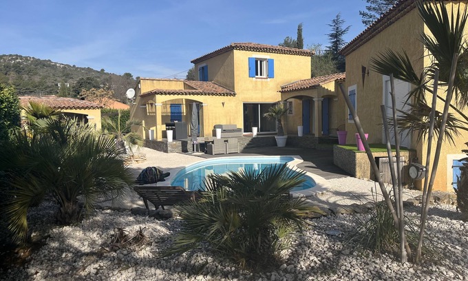 Saint-Maximin-la-Sainte-Baume House | Superbe Villa Provençale de 200m2 Avec Piscine Proche Toutes Commodités