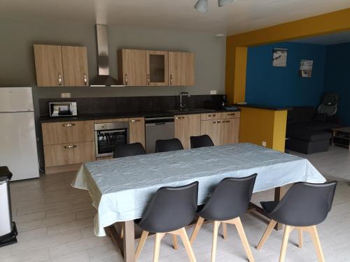 Saint-Quentin-Lamotte-Croix-au-Bailly House | Gîte à la ferme du Bailly - Baie de Somme