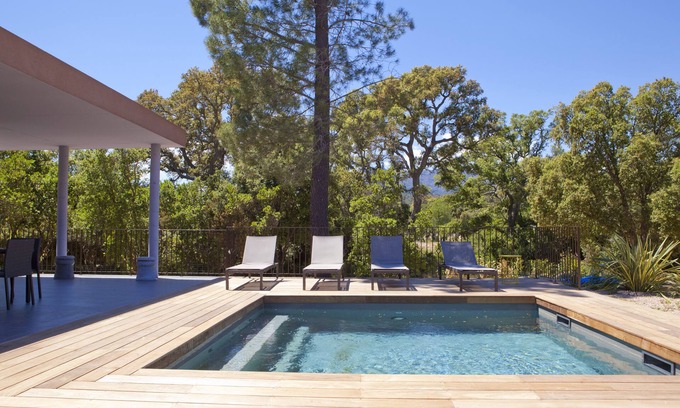 Pinarellu Villa | CONTEMPORARY VILLA IN QUIET LOCATION - SWIMMING POOL