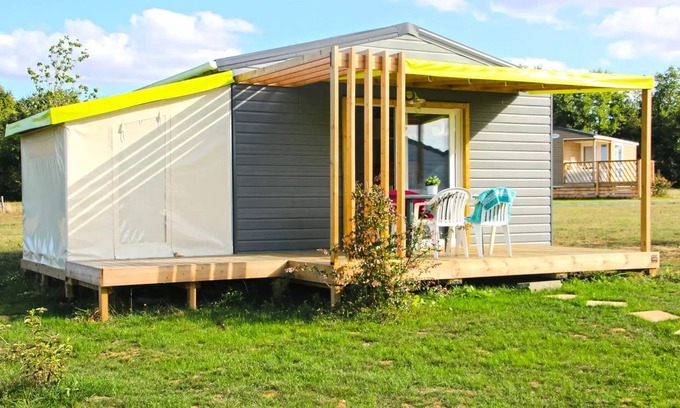 Saint-Martin-Lars-en-Sainte-Hermine Ski Chalet | Chalet Confort Rosnay - 3 bedrooms 6 people