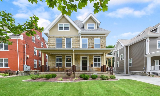 Point Breeze North Apartment | Free Parking+9Bedrooms+Netflix+BBQ Near Bakery Sq.