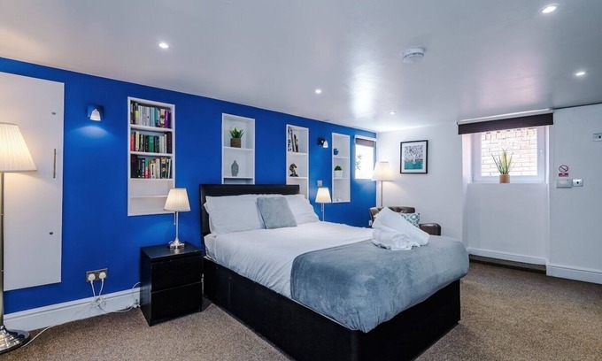 Sheffield Apartment | Free Parking | Ideal S10 Location | Close To Hospital