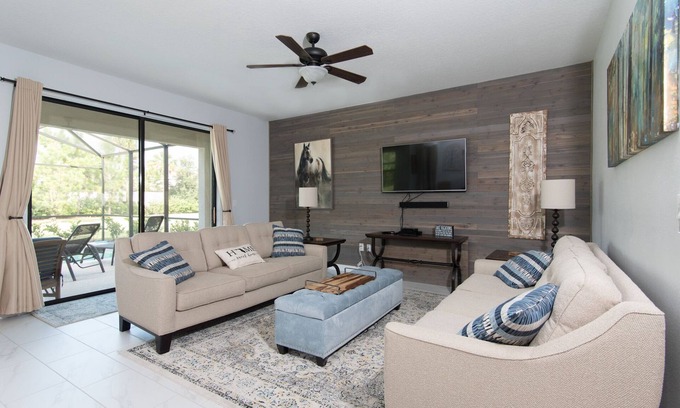 Loughman House | Free pool & spa heat, free grill, Theater Room, Kids Play Rooms, Pool Home