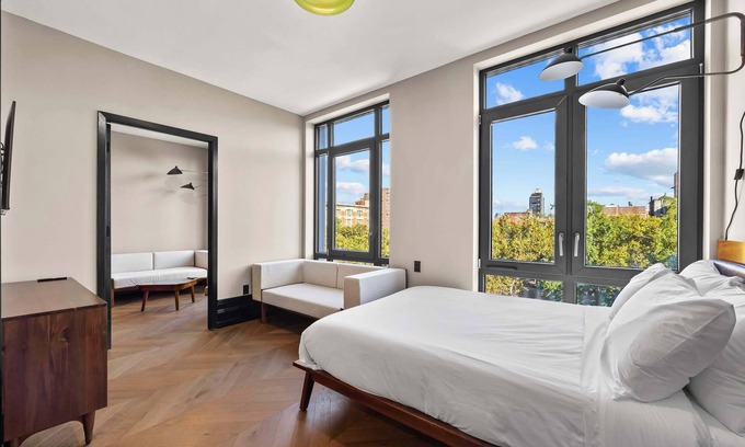 Bowery Condo | Freeman 503 by Rove | 1BR Condo w Shared Amenities