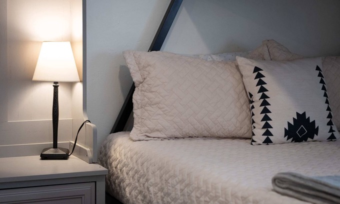 Rincon Heights Apartment | Fremont Fiesta | Near 4th Ave & Centennial Hall