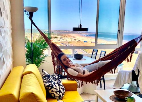 Costa de Caparica Apartment | Frente práia 8ºandar-parking grátis-surf&naturismo