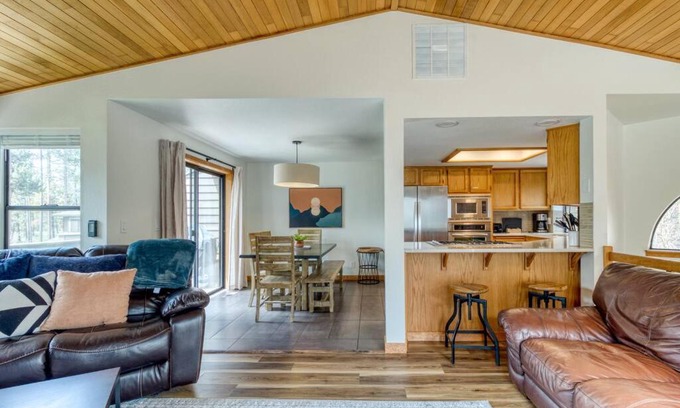 Sunriver House | Freshly Renovated Sunriver Home