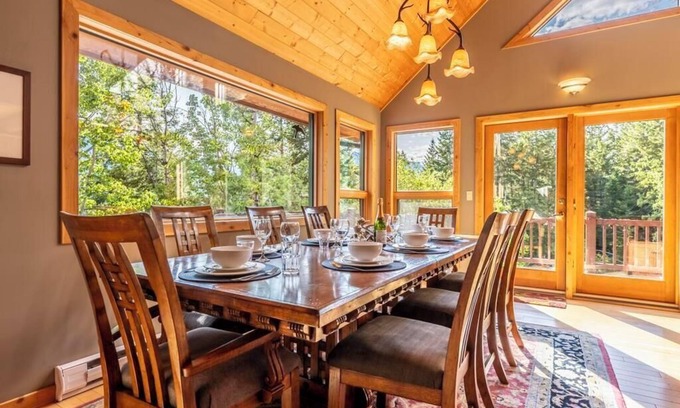 Golden House | Friends. Family. Adventure.