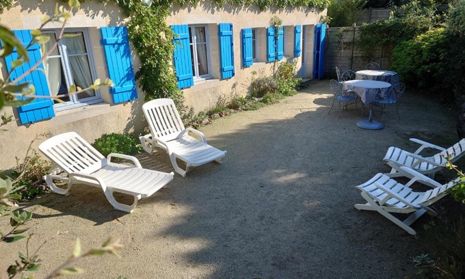 La Barre-de-Monts House | Fromentine Barre de Monts Demeure historique La Joséphine 1828 Trois Locations maisons indépendantes avec jardin clos 4 étoiles 3 CléVac 6 pers Très au calme Bienvenue aux animaux Moins 40 pour cent au mois hors saison