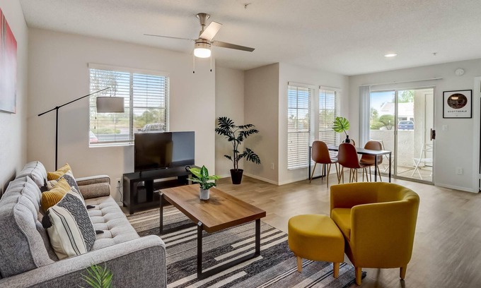 Central Scottsdale Apartment | FRONTDESK Jade Scottsdale Apts Central Scottsdale