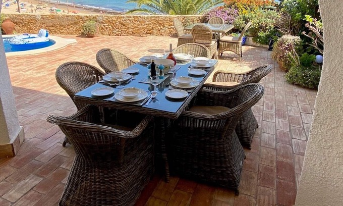 Praia da Luz Apartment | Frontline - Overlooking ocean/Beach - PRIVATE POOL