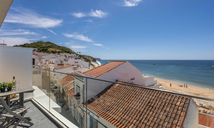 Salema Apartment | Frontline Seaview Apartment